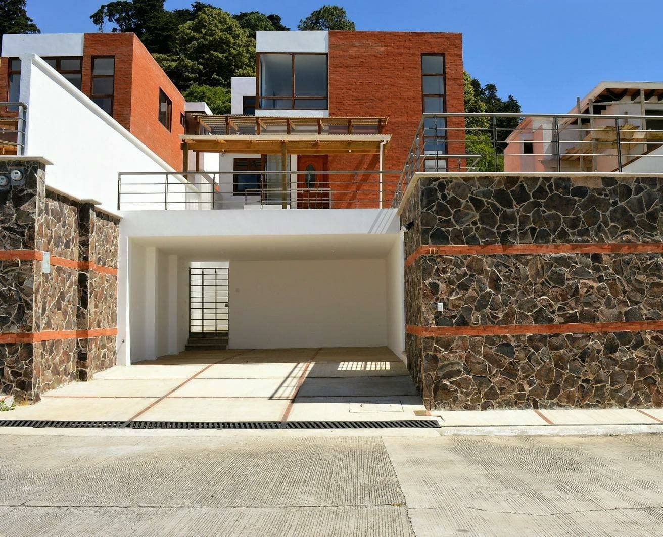 Rento Casa en Residencial Alto Valle Km 12.5