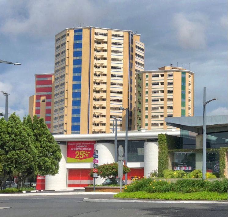 Vendo Amplio Apartamento en Las Gemas, Zona 11