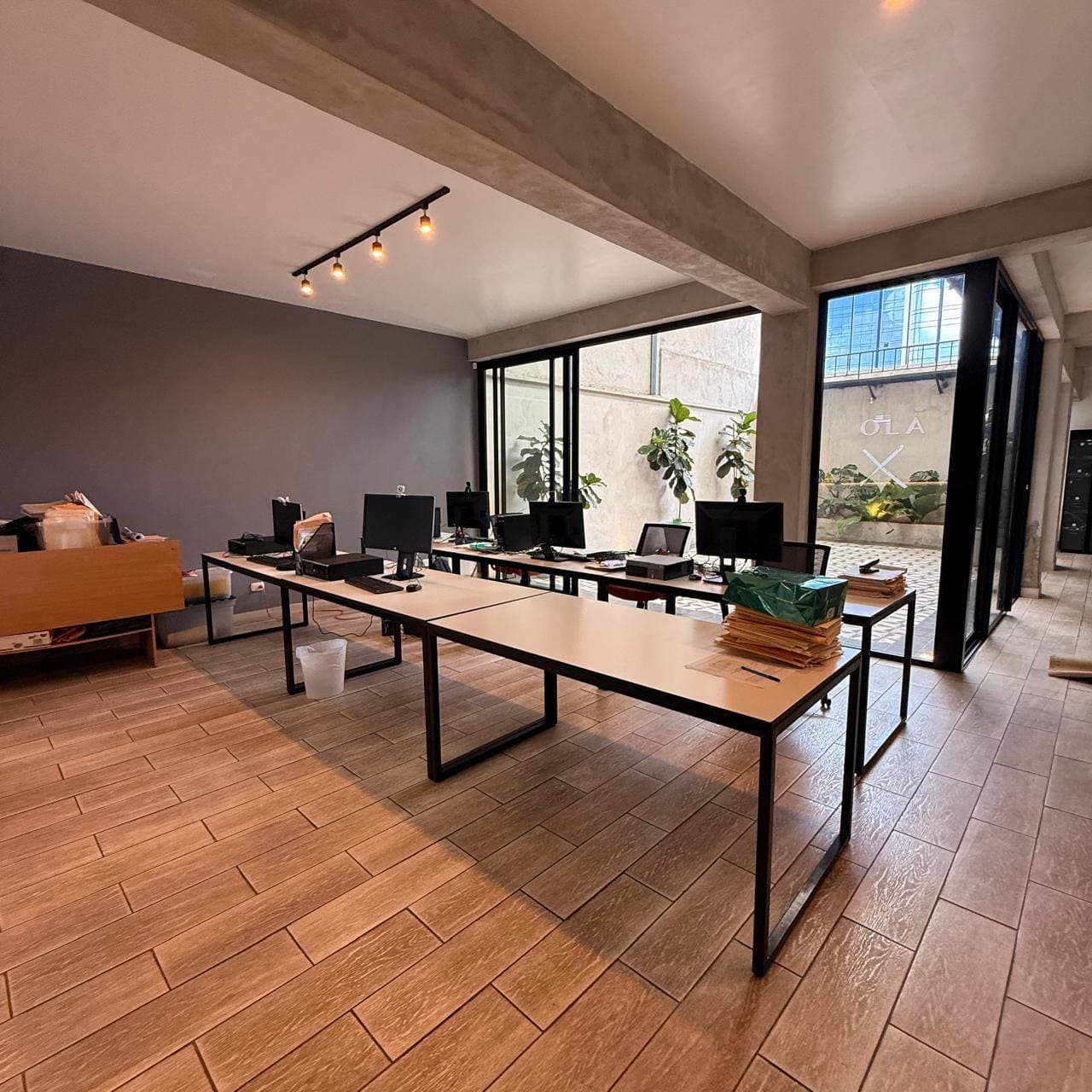 Listing image 12