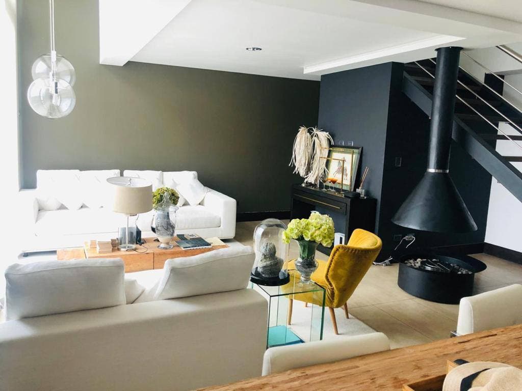 VENDO /RENTO PENTHOUSE AMUEBLADO EN VIU CAYALA