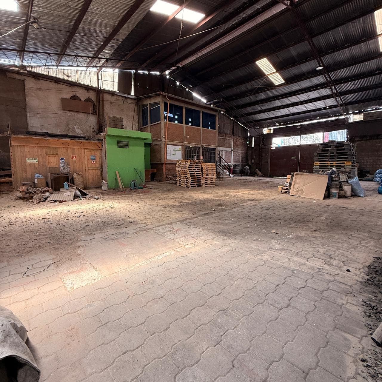 Listing image 2
