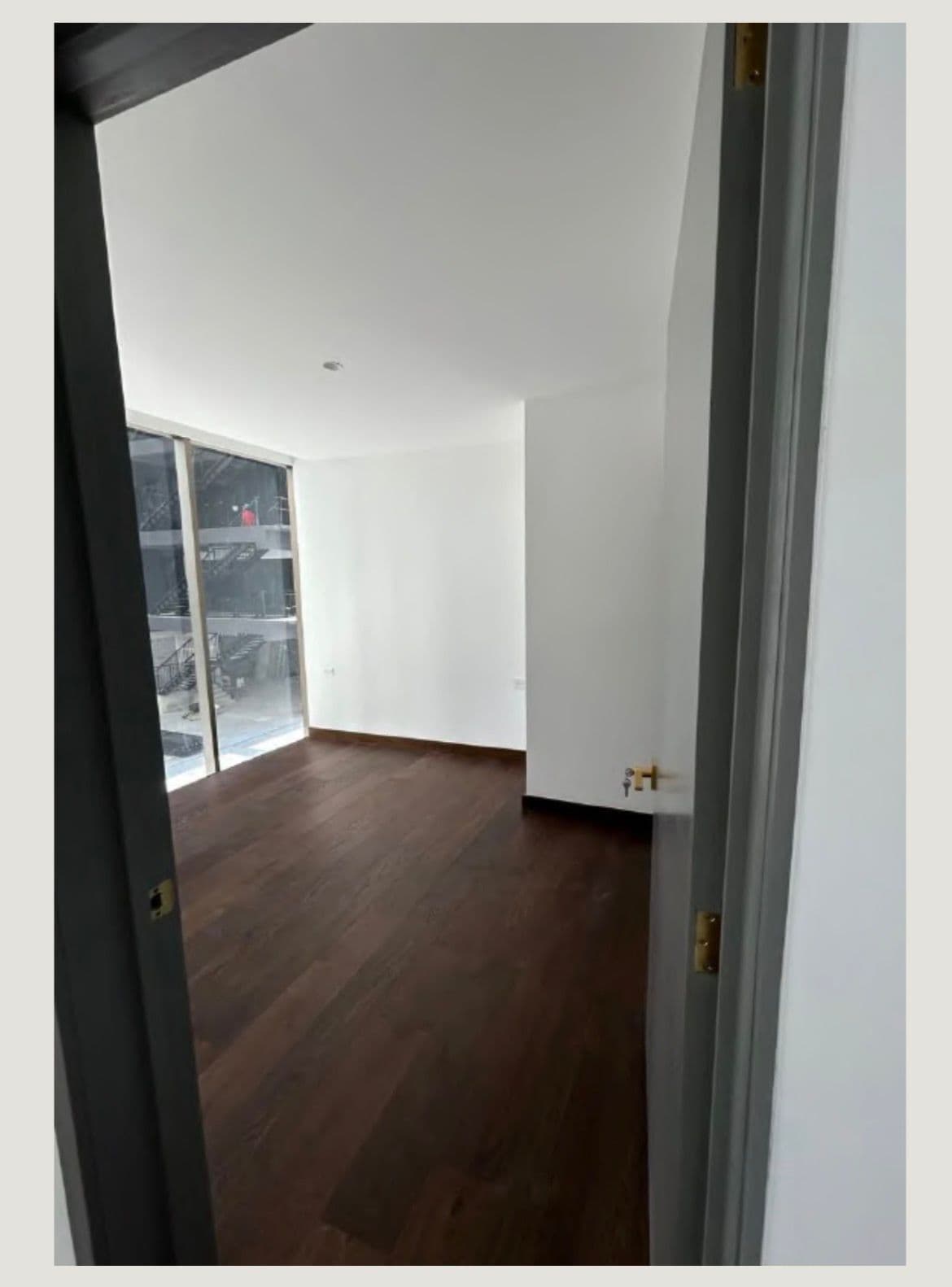 Vendo Apartamento Atarah Torre 1, Zona 10 - Image 3