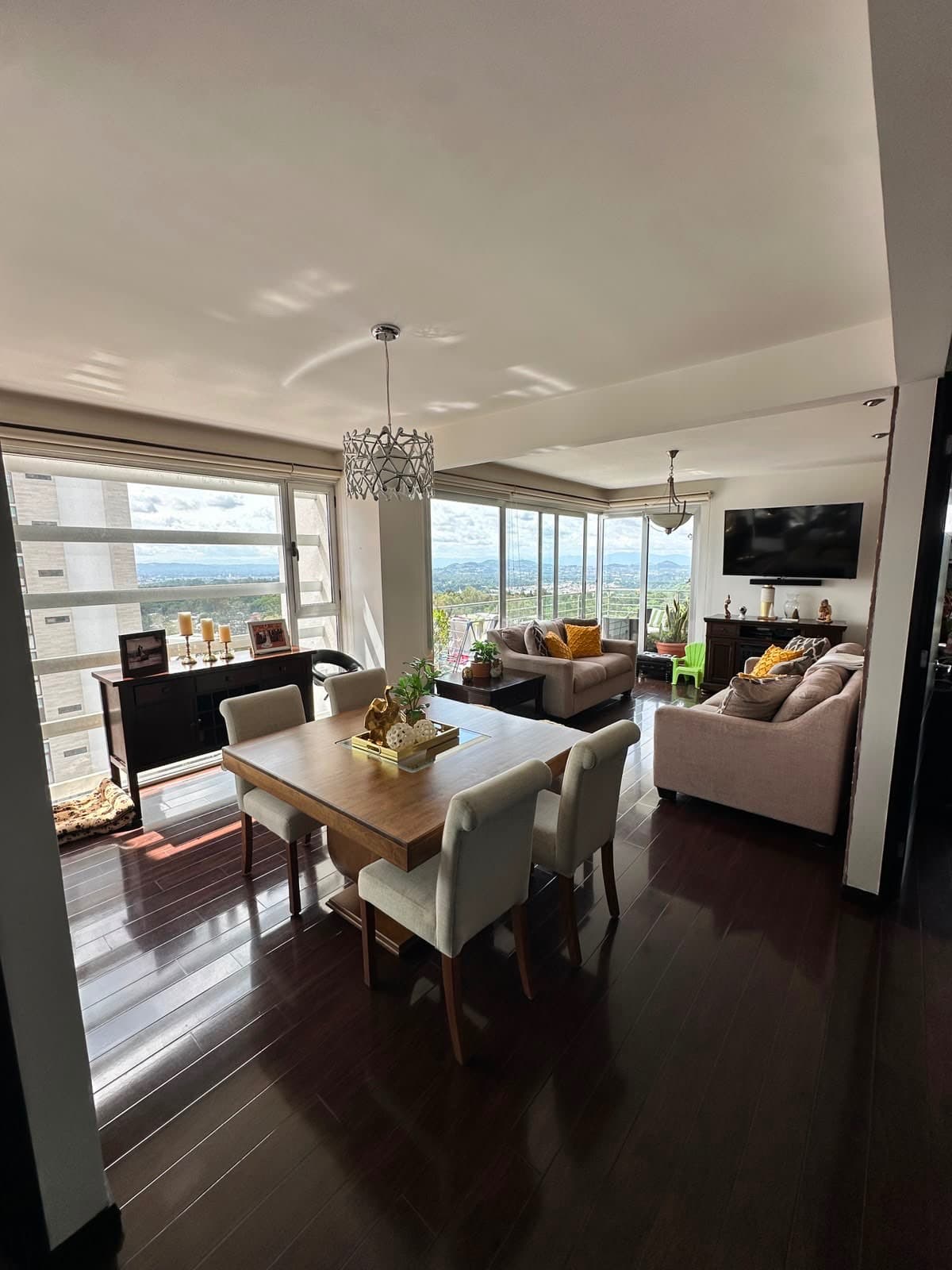 Apartamento en venta | 105 mts | 2 habitaciones | 2 parqueos | Nueva Caledonia, zona 16