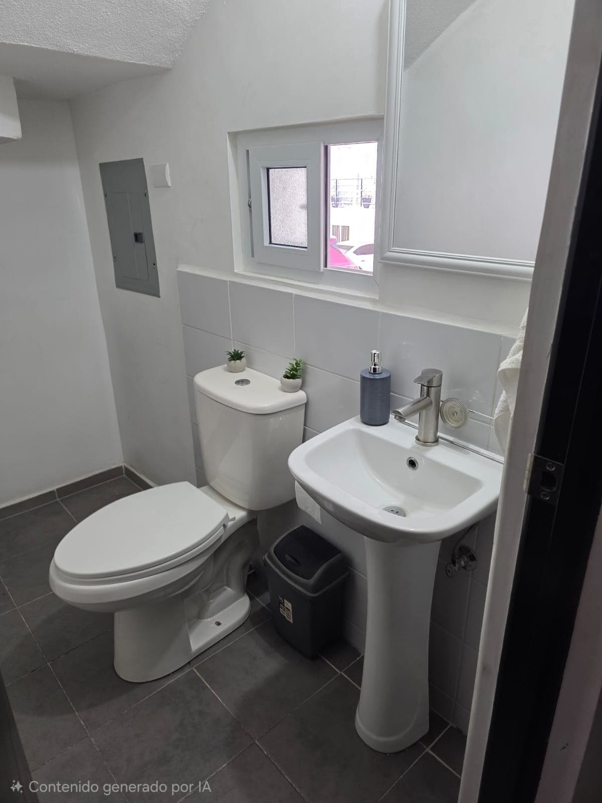 Listing image 14