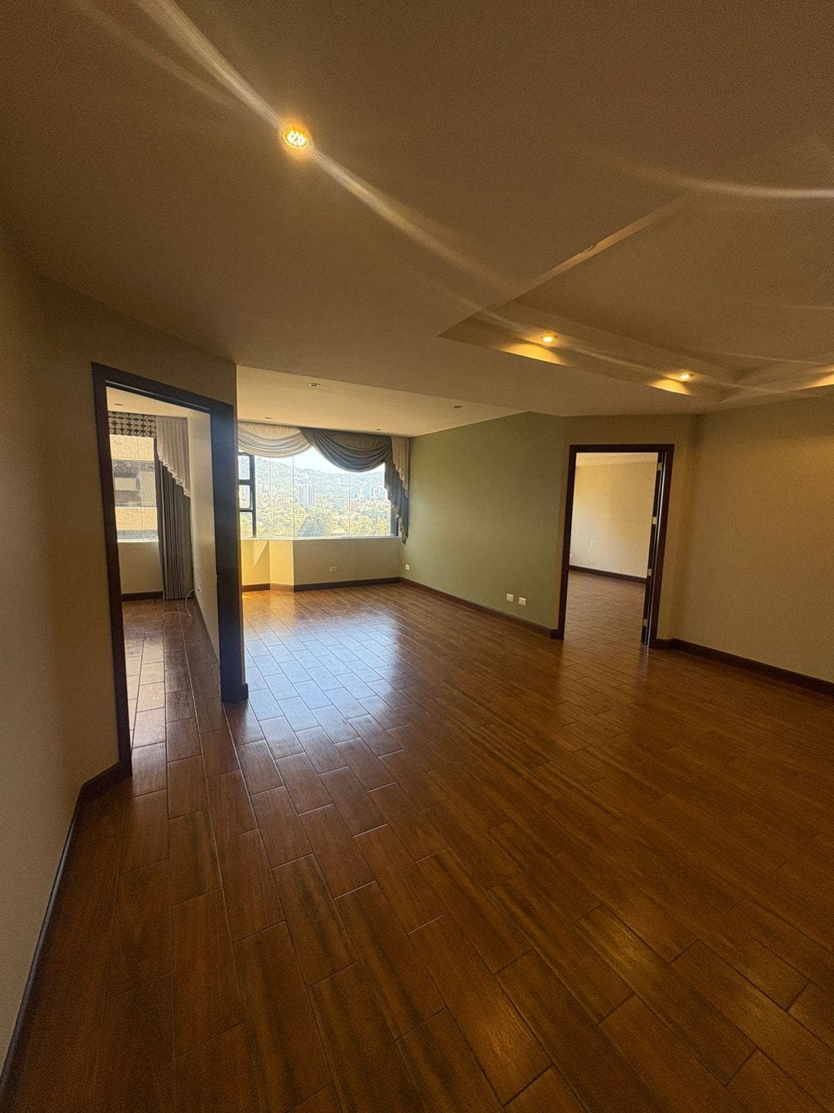 Alquiler Apartamento Milenia, Zona 10